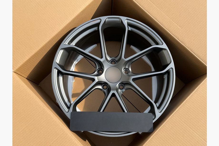 Porsche Cayenne 2018- Llantas forjadas OEM R20 V2 (juego de 4) Image