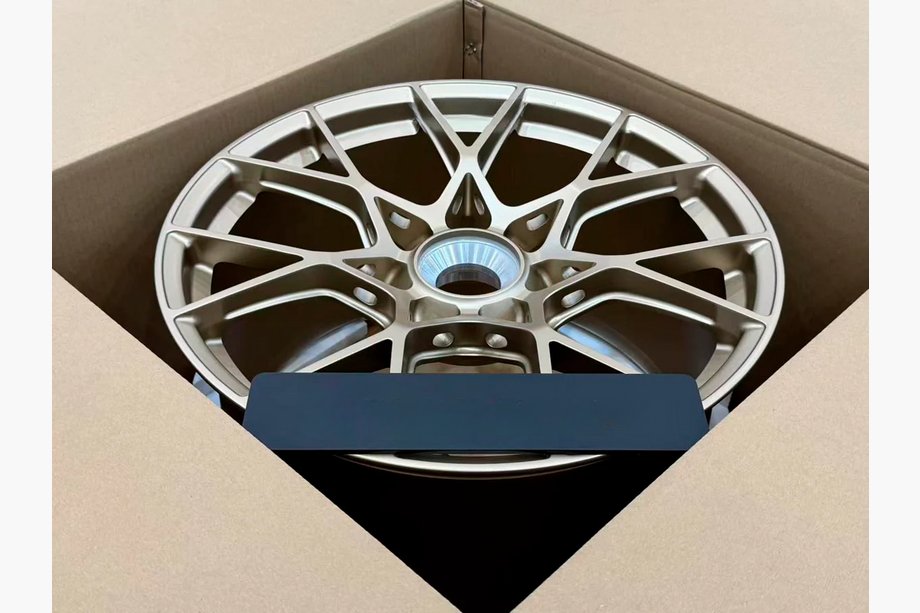 Porsche 911 (992) 2018– Llantas forjadas OEM R20 R21 V38 (juego de 4) Foto 5