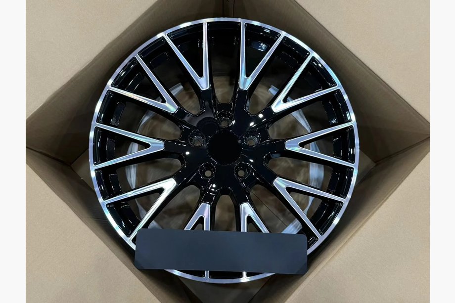 Porsche Panamera 2023– Llantas forjadas OEM R21 V4 (juego de 4) Foto 1