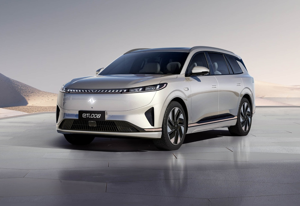 Prueba del DongFeng eπ 008: SUV espacioso para toda la familia