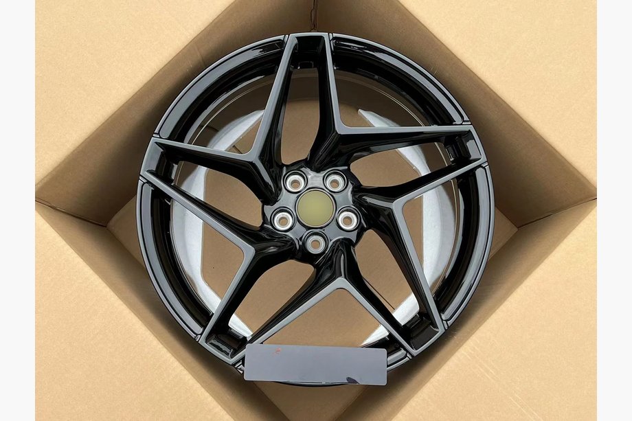 Ferrari 360 Llantas forjadas OEM R19 V1 (Juego de 4) Image