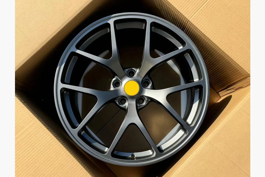 Ferrari 599 GTB Fiorano Llantas forjadas OEM R20 V2 (juego de 4) Image