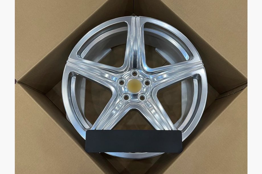 Ferrari 550 Llantas forjadas OEM R20 V2 (juego de 4) Image