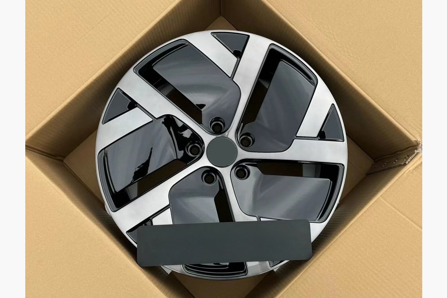 Lucid Air Llantas forjadas OEM R19 V2 (Juego de 4) Image