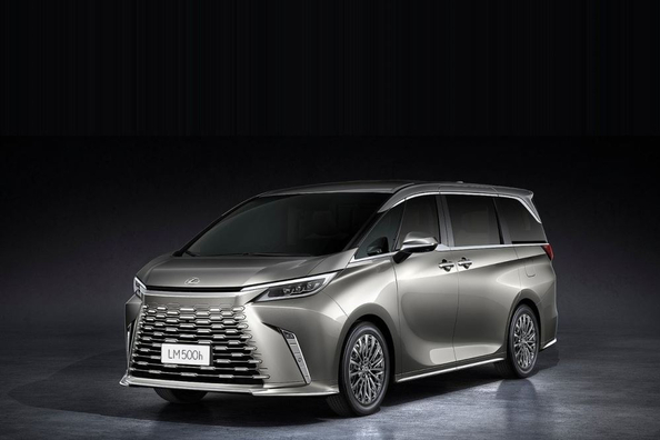Reseña del Lexus LM de segunda generación: La cima del confort VIP