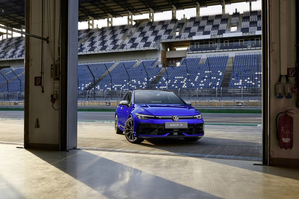 Volkswagen Golf R 2025: Reseña del facelift del hot hatch