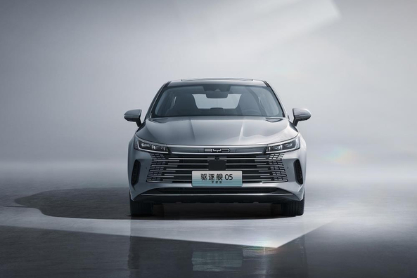 BYD Destroyer 05 DM-i: Reseña del sedán híbrido 2024