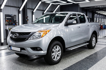 Mazda BT-50 2012- Estribos Laterales Line (2 uds., Aluminio) foto 1