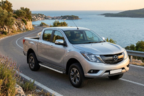 Mazda BT-50 2012- Estribos Laterales Fullmond (2 uds, aluminio) foto 1