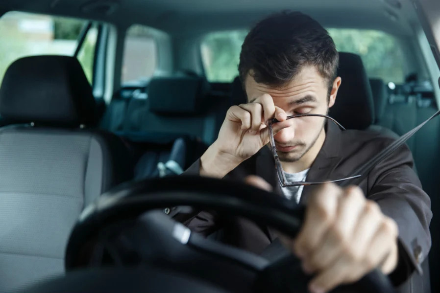 Trucos para viajes largos: cómo no cansarte al volante