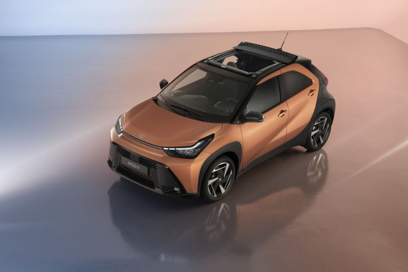 Prueba del Toyota Aygo X 2025: El crossover urbano híbrido