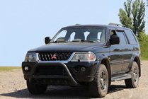 Mitsubishi Pajero Sport 1996-2007 Defensa Delantera WT003 Negra Acero Inoxidable foto 3