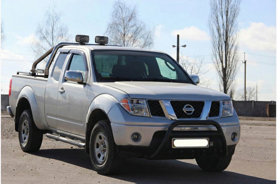 Nissan Navara 2006-2015 Defensa Delantera WT003 Negra Acero Inoxidable Image