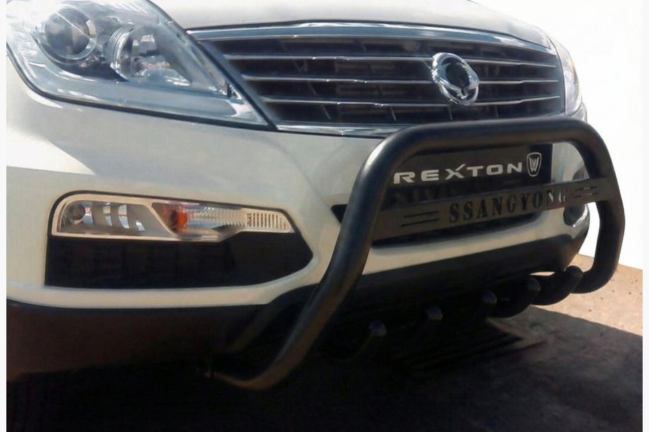 SsangYong Rexton I 2001-2017 Defensa Delantera WT004 Negra (Acero Inoxidable) Image