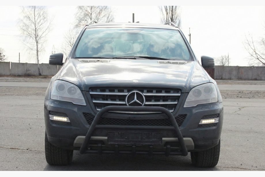 Mercedes ML W164 2005-2011 Defensa Delantera WT003 Negra (Acero Inoxidable) Image