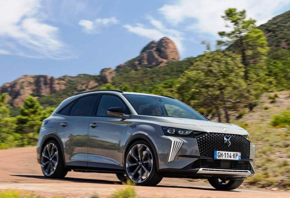 DS 7: Crossover francés premium con énfasis en la elegancia