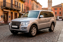 Mitsubishi Pajero Wagon IV 2006-2021 Estribos Laterales Line (2 uds., Aluminio) foto 1