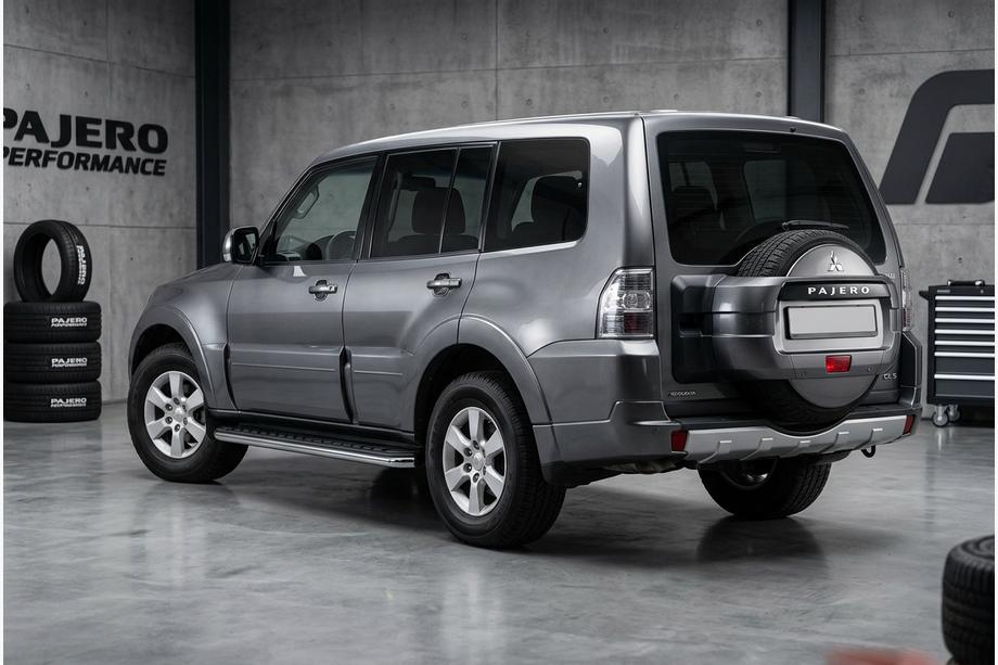 Mitsubishi Pajero Wagon IV 2006-2021 Estribos Laterales Maydos V1 (2 uds., Aluminio y Acero Inoxidable) Image