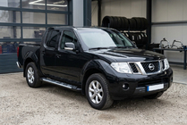 Nissan Navara 2006-2015 Estribos Laterales Sunrise (2 uds., Aluminio) foto 1