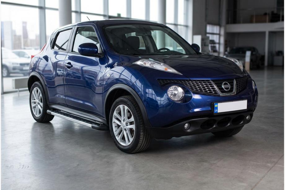 Nissan Juke 2010-2019 Estribos Laterales RedLine V1 (2 uds., Aluminio) Image