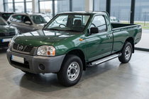 Nissan NP300 1999-2015 Estribos laterales Allmond Grey (2 uds., aluminio) foto 1