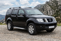Nissan Pathfinder R51 2005-2014 Estribos Laterales Line (2 uds., Aluminio) foto 1