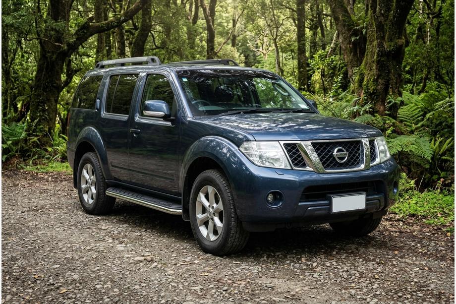 Nissan Pathfinder R51 2005-2014 Estribos Laterales Maydos V1 (2 uds., Aluminio y Acero Inoxidable) Image