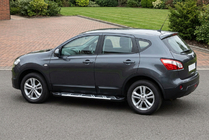 Nissan Qashqai 2010-2014 Estribos Laterales Sunrise (2 uds., Aluminio) foto 1