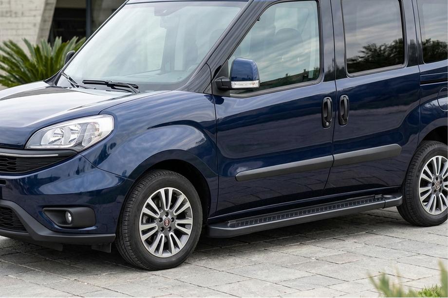 Opel Combo 2012-2018 Estribos Laterales Allmond Black (2 uds., Aluminio) Image
