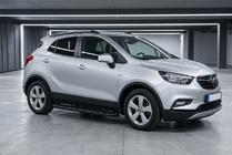Opel Mokka 2012-2021 Estribos Laterales Allmond Black (2 uds., Aluminio) foto 1