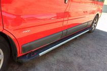 Renault Trafic 2001–2015 Estribos Laterales RedLine V1 (2 uds., Aluminio) foto 1