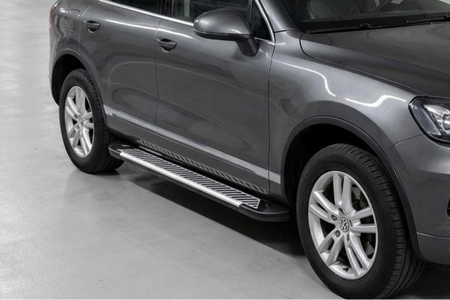 Porsche Cayenne 2003–2010 Estribos Laterales Line (2 uds., Aluminio) Image