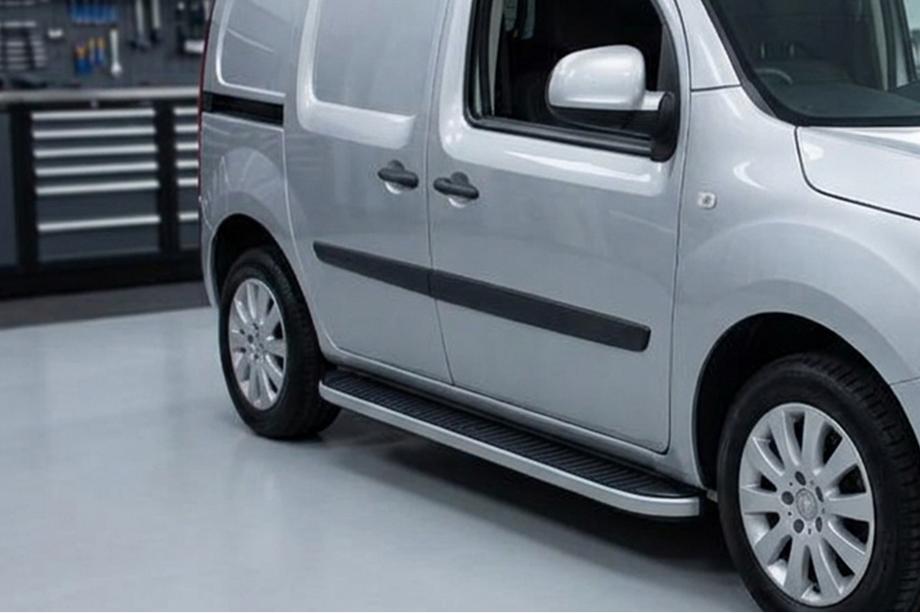 Renault Kangoo 2008–2020 Estribos Laterales Tayga Grey (2 uds., Aluminio) Image