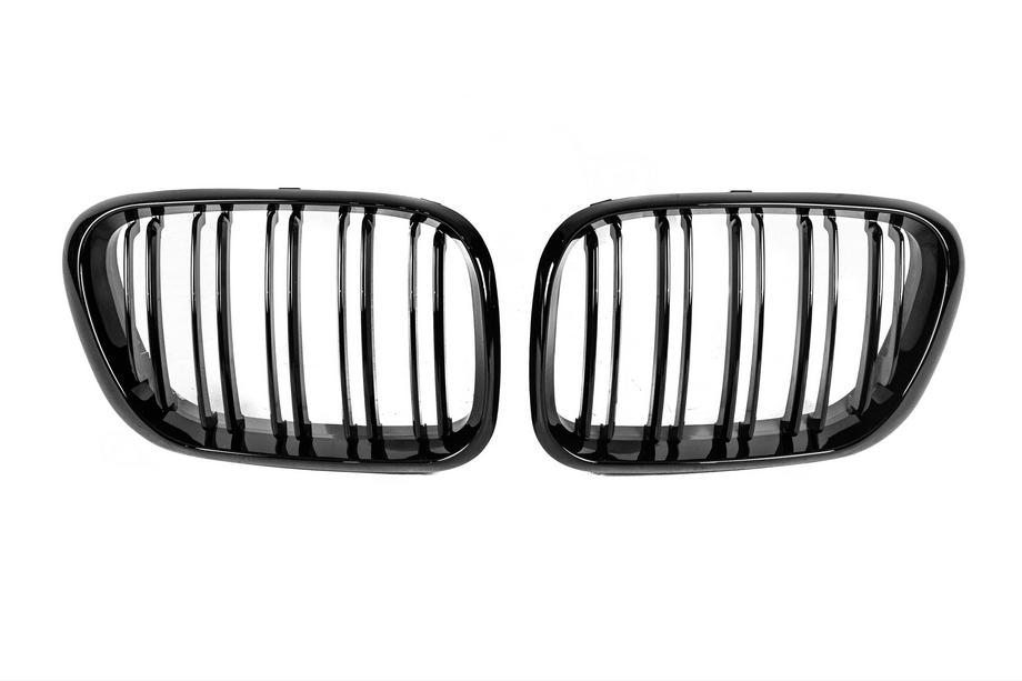 BMW X5 E53 1999–2006 Rejillas M-Look (1999-2003, Negro Brillante) Image