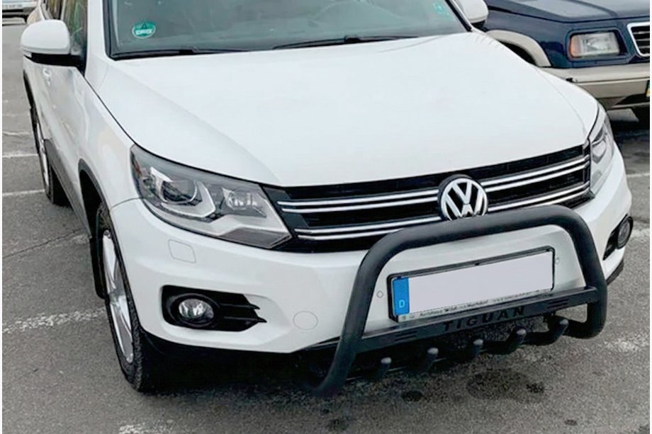 Volkswagen Tiguan 2007-2016 Defensa Delantera WT004 Negra (Acero Inoxidable) Image