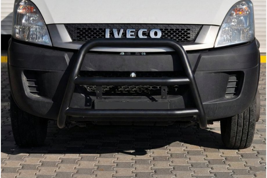 Iveco Daily 2006-2014 Defensa Delantera WT018 Negra Image
