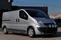 Renault Trafic 2001–2015 Defensa Delantera WT018 Negra (Acero Inoxidable) foto 3