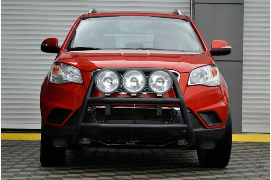 SsangYong Korando 2010-2019 Defensa Delantera WT018 Negra (Acero Inoxidable) Image