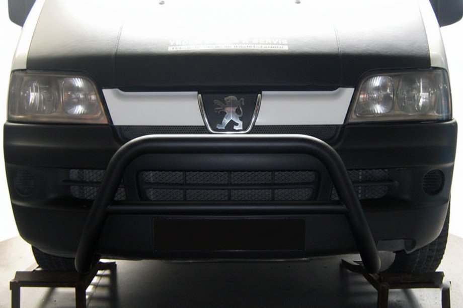 Fiat Ducato 1995-2006 Defensa Delantera WT005 Negra (Acero Inoxidable) Image