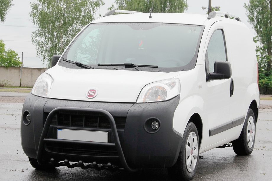 Fiat Fiorino/Qubo 2008-2024 Defensa Delantera WT006 Negra (Acero Inoxidable) Foto 3