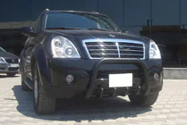 SsangYong Rexton I 2001-2017 Defensa Delantera QT006 Negra (Acero Inoxidable) foto 3