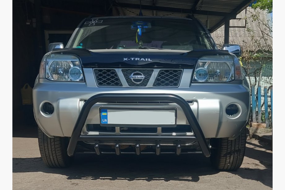 Nissan X-trail T30 2002-2007 Defensa Delantera QT006 Negra (Acero Inoxidable) Image