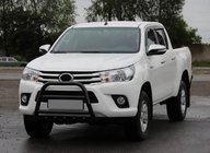 Toyota Hilux 2015- Defensa Delantera QT008 Negra (Acero Inoxidable) foto 3