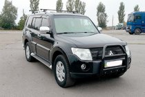 Mitsubishi Pajero Wagon IV 2006-2021 Defensa Delantera QT011 Negra (Acero Inoxidable) foto 1