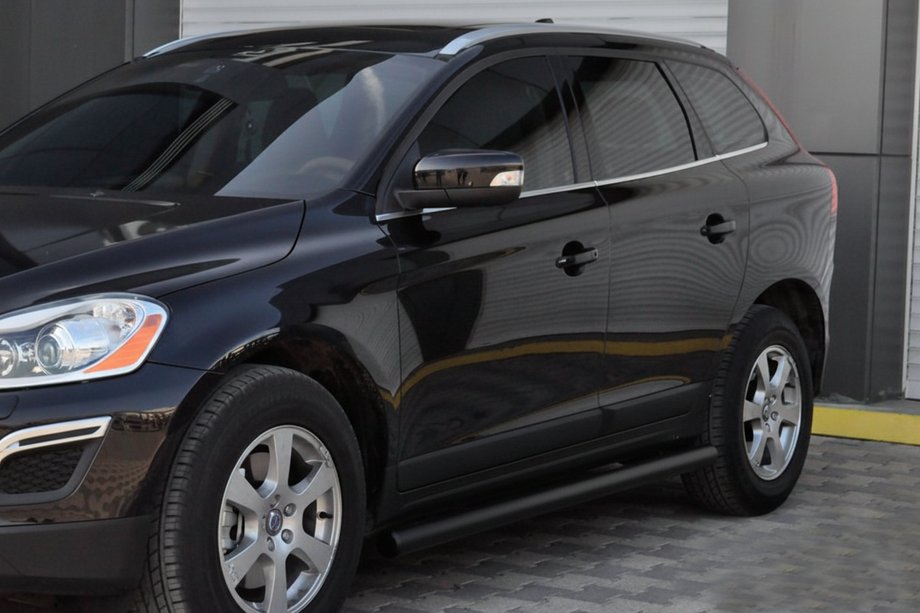 Volvo XC60 2009-2017 Barras Laterales BB004 Negro (2 uds, Acero Inoxidable) Image