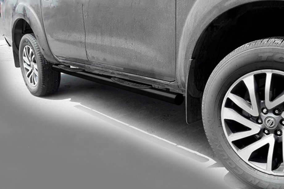 Nissan Navara/NP300 2016- Barras Laterales Black (2 uds, acero inoxidable) Image