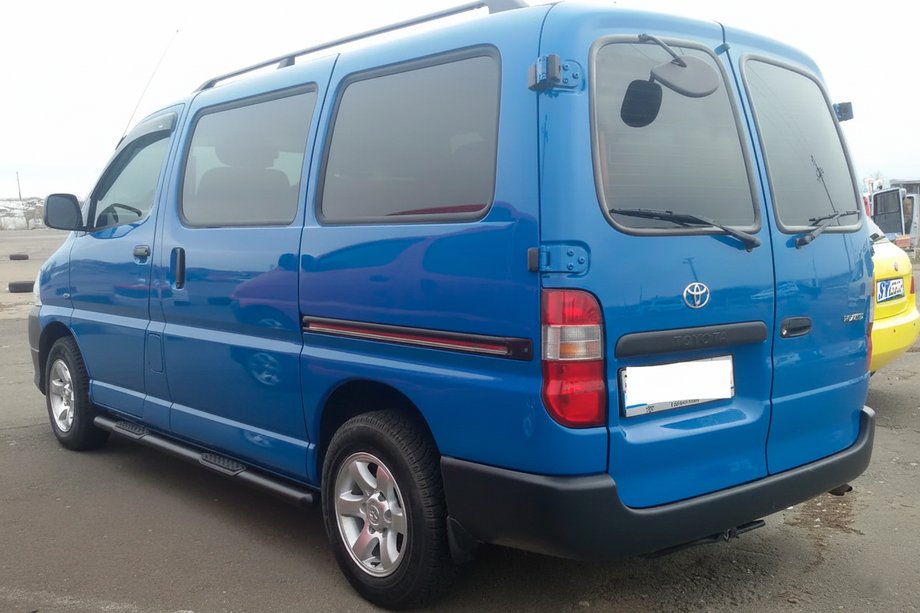 Toyota HiAce Barras Laterales Black (2 uds, acero inoxidable) Image