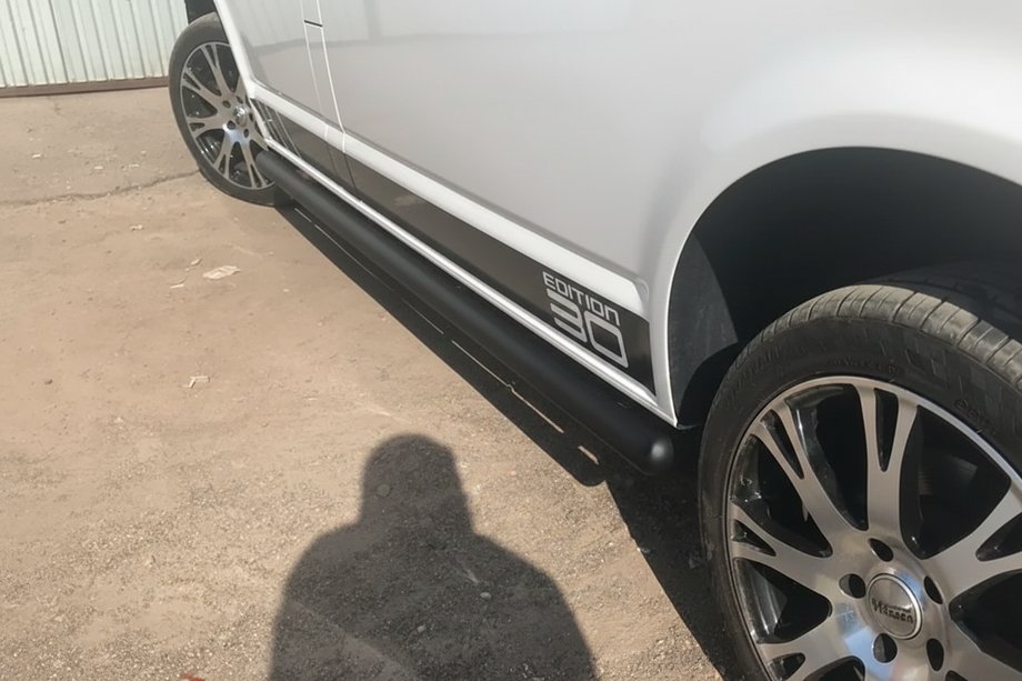 Volkswagen T5 Multivan 2003–2010 Barras Laterales Black (2 uds, acero inoxidable) 60mm, Batalla Larga Foto 8