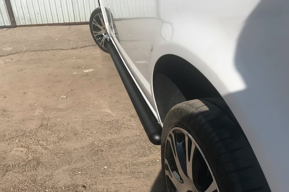 Volkswagen T5 2010-2015 Barras Laterales Black (2 uds, acero inoxidable) 70mm, Batalla Larga Foto 13
