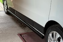 Renault Trafic 2001–2015 Barras Laterales BB002 Negro (2 uds, Acero Inoxidable) foto 2